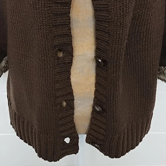 Daisy Fuentes Brown Button-up 3/4 Sleeve Faux Fur Trimmed Cardigan Jacket - Picture 17 of 17